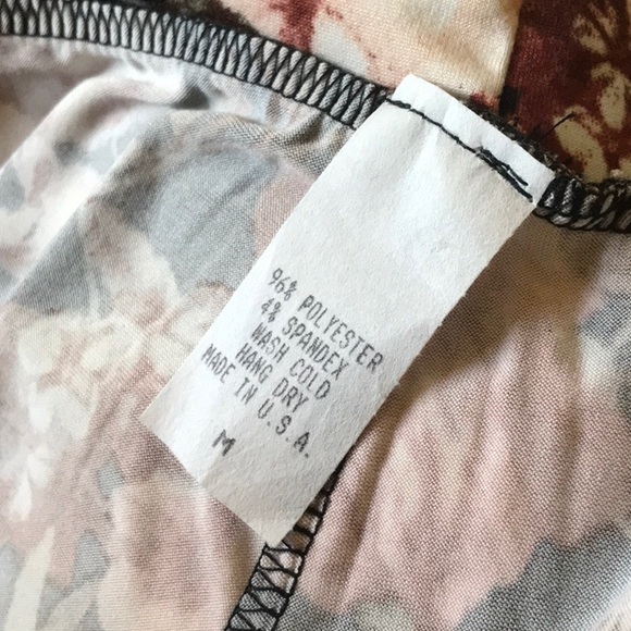 🎉HP🎉 🌸Floral Pencil Skirt 🌸 - Picture 7 of 8